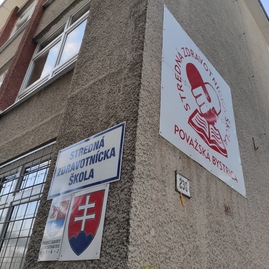Zväčšiť fotografiu - Považskobystrická stredná zdravotnícka škola medzi najlepšími - szs pb skola