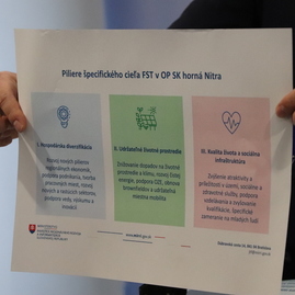 Zväčšiť fotografiu - Prechod k čistej energii témou medzinárodného workshopu - IMG_5090