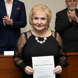 Zväčšiť fotografiu - Predseda a poslanci obdržali osvedčenie o zvolení - 20221104_TN_TSK_osvedcenia_035w