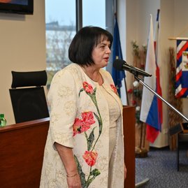 Zväčšiť fotografiu - Predseda a poslanci zložili sľuby, známe sú aj mená podpredsedov - DSC_7528