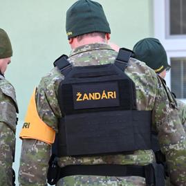 Zväčšiť fotografiu - Predseda tsk navštívil záchranné zložky na hornej nitre