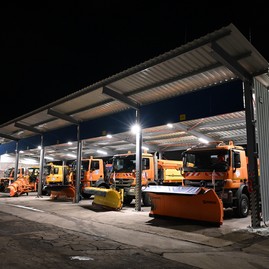 Zväčšiť fotografiu - Predseda tsk navštívil záchranné zložky na hornej nitre