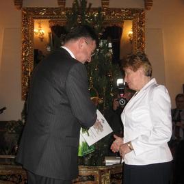 Predsedníčka krajskej organizácie jds trenčín získala titul senior roka 2015 - seniorkaa