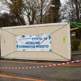 Zväčšiť fotografiu - Pri celoplošnom testovaní budú pomáhať župné nemocnice i školy - NsP PB--zdroj cacko