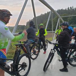 Zväčšiť fotografiu - Prienik vzájomnej spolupráce vidia v doprave a cyklotrasách - 001