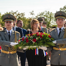 Zväčšiť fotografiu - Pripomíname si 80. výročie hrdinstva a odporu - TSK_OslavySNP_mini-7