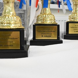 Zväčšiť fotografiu - Príval veľkonočnej nálady zo župnej školy v pruskom