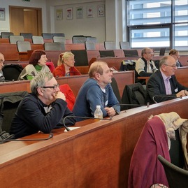 Zväčšiť fotografiu - Projekt finančného vzdelávania seniorov odštartoval pilotne v trenčianskom kraji - 20230313_130701