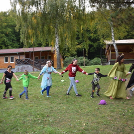 Projekt pomôžme deťom s autizmom podporila aj trenčianska župa - Piatok Tábor Podvisnove (4)