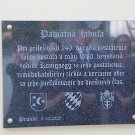 Zväčšiť fotografiu - Pruské navštívili potomkovia významného grófskeho rodu - IMG_1907