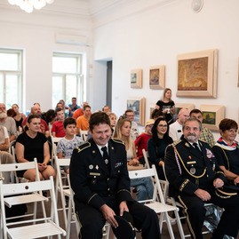 Zväčšiť fotografiu - Prvý ročník projektu „bez rozdielov“ zakončila úspešná vernisáž diel mladých umelcov s autizmom - DSC_9365 copy