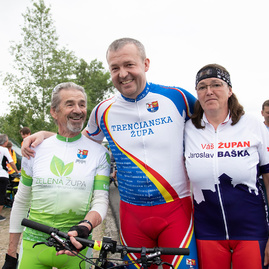 Prvých 13,4 km vážskej cyklotrasy dnes župa odovzdala verejnosti. niektorí cyklisti to označujú za udalosť roka. - 20180525_HORNA_STREDA_cyklotrasa_005w