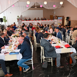 Zväčšiť fotografiu - Regionálne združenie miest a obcí stredného považia rokovalo v dubnici