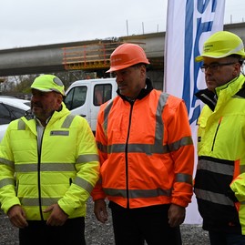 Zväčšiť fotografiu - Rekonštrukciu panelky ukončia o pol roka skôr, ako sa predpokladalo