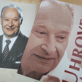 Zväčšiť fotografiu - Rodná obec nezabúda na odkaz politika s ľudskou tvárou, pripomína ho cez novú publikáciu - 20220121_121755
