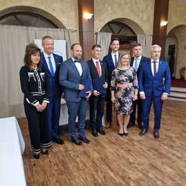 Zväčšiť fotografiu - Rokovanie predstaviteľov regiónov hostili krakovany - WhatsApp Image 2023-10-26 at 20.51.37 (1)