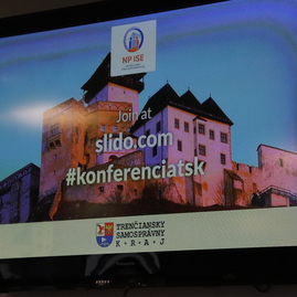 Zväčšiť fotografiu - Rozvoj sociálnej ekonomiky témou regionálnej odbornej konferencie - IMG_7265