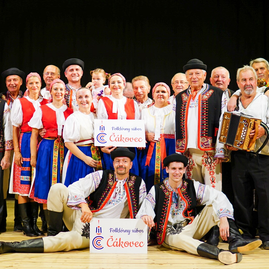 Zväčšiť fotografiu - Šatníky folkloristov doplnia nové kroje i hudobné vybavenie - obrázok-4_fs cakovec