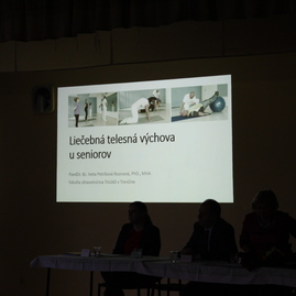 Seniori sa na prvom tohtoročnom seminári akadémie tretieho veku učili o kvalite vody aj o zdravom pohybe - IMG_7730