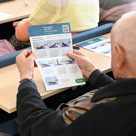 Zväčšiť fotografiu - Seniori v trenčíne sa stretli na vzdelávacom seminári akadémie tretieho veku - 