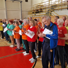 Zväčšiť fotografiu - Seniori z ilavského okresu športovali v bolešove - 20230518_091217