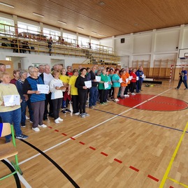 Zväčšiť fotografiu - Seniori z ilavského okresu športovali v bolešove - 20230518_091246