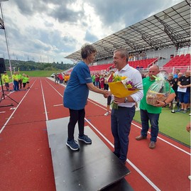 Zväčšiť fotografiu - Siedma olympiáda seniorov opäť spojila športovcov z považskobystrického okresu - 20220908_145227