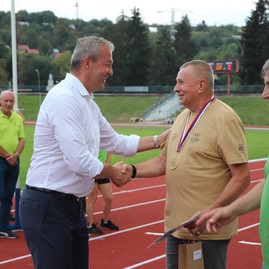 Zväčšiť fotografiu - Siedma olympiáda seniorov opäť spojila športovcov z považskobystrického okresu - IMG_3063