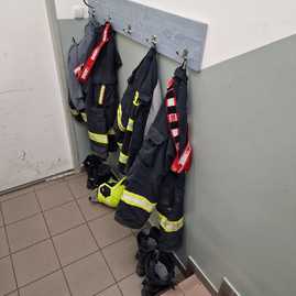 Zväčšiť fotografiu - Silvestrovské poďakovanie tým, ktorí sa starajú o bezpečné považie