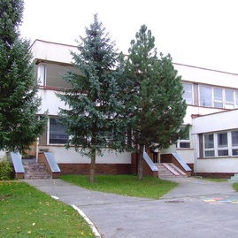 Zväčšiť fotografiu - Škôlku pre deti zdravotníkov už majú aj v považskej bystrici - MŠ Dukelská