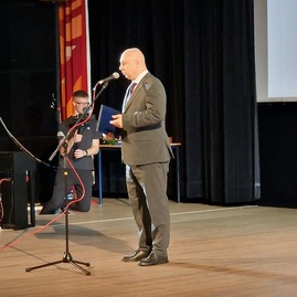 Zväčšiť fotografiu - Slávnostnou akadémiou oslávilo gymnáziu považská bystrica svoje 70. výročie - 20231110_104624