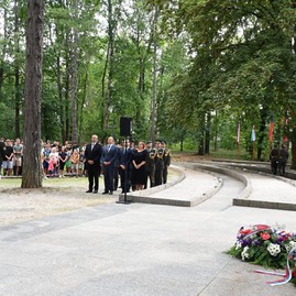Zväčšiť fotografiu - Sloboda stála našich krajanov utrpenie i život