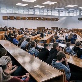 Zväčšiť fotografiu - Slovenský jazyk v digitálnom svete