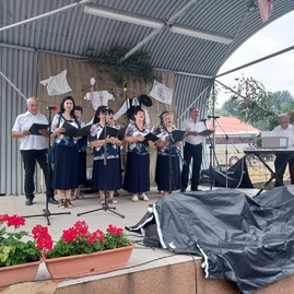 Zväčšiť fotografiu - Sobota na hornej nitre patrila ľudovým tradíciám - 20210717_181354
