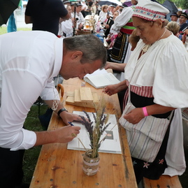 Zväčšiť fotografiu - Sobota na hornej nitre patrila ľudovým tradíciám - IMG_0752