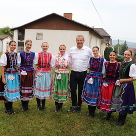 Zväčšiť fotografiu - Sobota na hornej nitre patrila ľudovým tradíciám - IMG_0800
