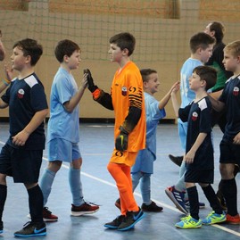 Zväčšiť fotografiu - Sobota v hornej breznici a uhrovci v znamení fašiangov, v poluvsí dominoval spev - IMG_0290