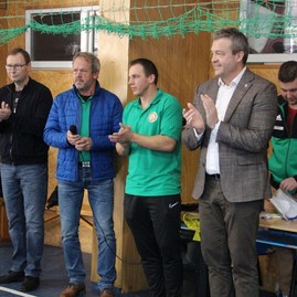 Zväčšiť fotografiu - Sobota v hornej breznici a uhrovci v znamení fašiangov, v poluvsí dominoval spev - IMG_0339