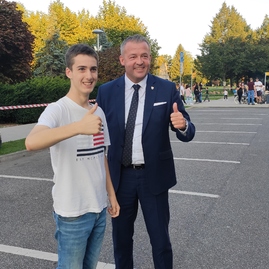 Zväčšiť fotografiu - Sobota v kraji patrila výkonným strojom a dôležitým výročiam - IMG_20210904_182956