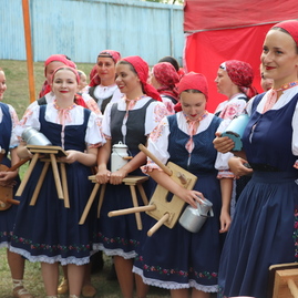 Zväčšiť fotografiu - Sobota v znamení tradícií, hasičského športu či odovzdania ďalších defibrilátorov - IMG_2028