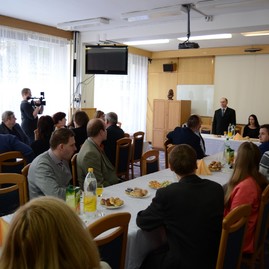 Soš stará turá si nastavila zrkadlo. videla v ňom pozitívny odraz. - SOS_STARA_TURA (3)