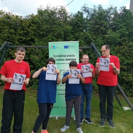 Zväčšiť fotografiu - Spájajú ich staré i nové priateľstvá - 353128893_6333679610058380_7674822413166014614_n