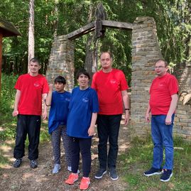 Zväčšiť fotografiu - Spájajú ich staré i nové priateľstvá - IMG_1