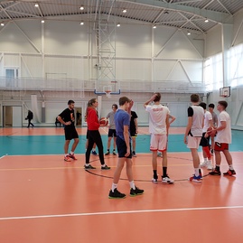 Zväčšiť fotografiu - Špičkové podmienky pre rozvoj talentu vytvorí župná športová škola aj basketbalistom - 20220119_145754