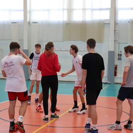 Zväčšiť fotografiu - Špičkové podmienky pre rozvoj talentu vytvorí župná športová škola aj basketbalistom - IMG_4899