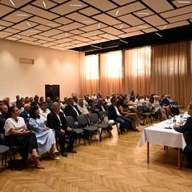 Zväčšiť fotografiu - Spoločne o najväčších potrebách našich samospráv