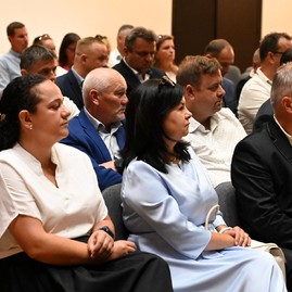 Zväčšiť fotografiu - Spoločne o najväčších potrebách našich samospráv