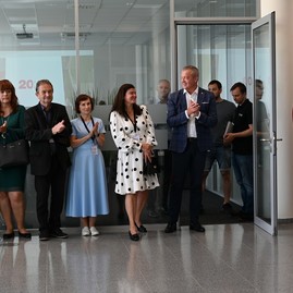 Zväčšiť fotografiu - Spoločnosť brose vychováva budúcnosť priemyslu: ďalší absolventi úspešne ukončili program
