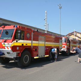 Spoločnú jazdu električky a hasičov si užilo približne 1500 návštevníkov - 32207735_1787560681300871_8596389210586349568_o