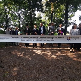 Zväčšiť fotografiu - Spolupráca partnerov projektu 